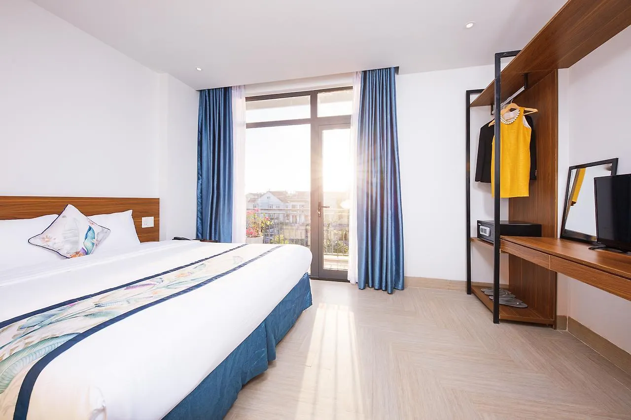 Essenza Hotel & Spa contacts
